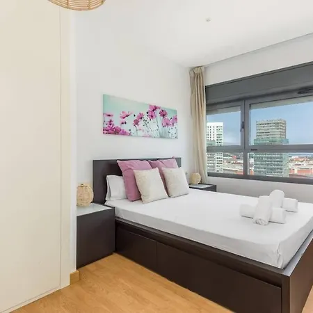 Lodging Fira-barcelona 2 Double Bedroom W Parking Lägenhet